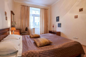  Home Hotel Apartments on Khreshchatyk Area  Киев